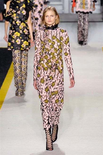 Giambattista Valli sfilata autunno inverno 2015-2016  0043