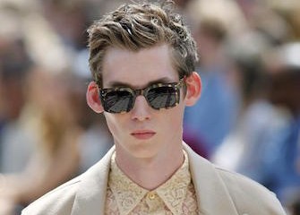 burberry uomo sfilata