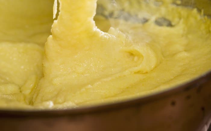  cuocere la polenta