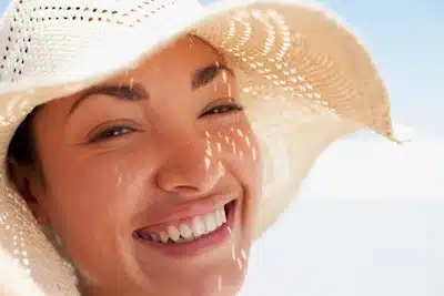 viso donna sole protezione