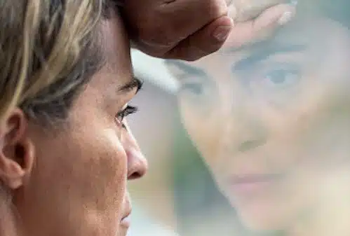 donna matura depressione