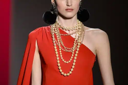 Naeem Khan collane perle abbinamento
