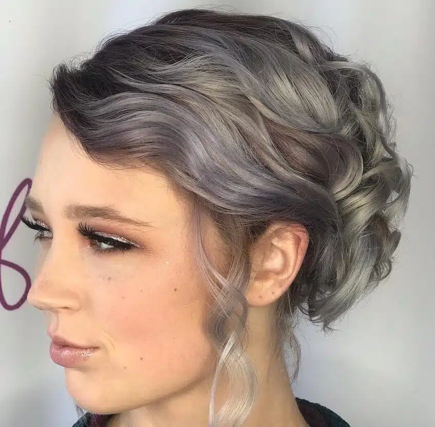 acconciature-capelli-raccolti-grigi