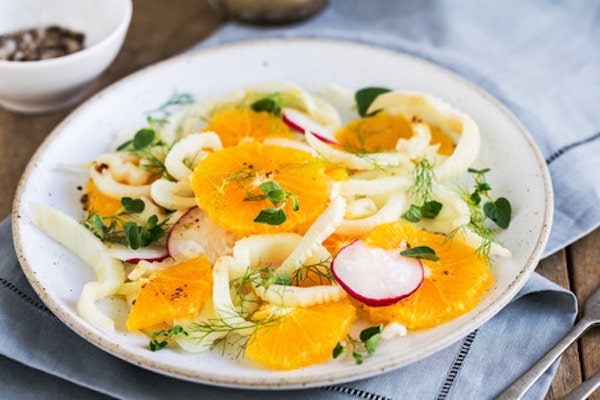 contorni-di-Natale-insalata-arance-ravanelli-finocchi