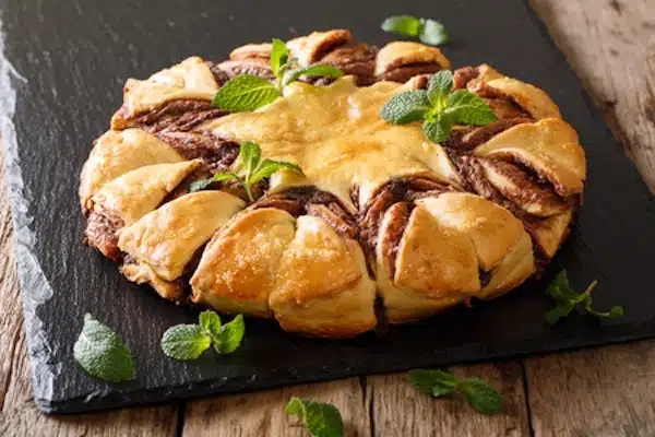 crostata a forma stella con nutella