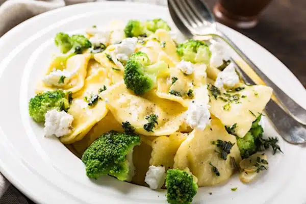 ravioli con broccolo formaggio ricette Natale 2017