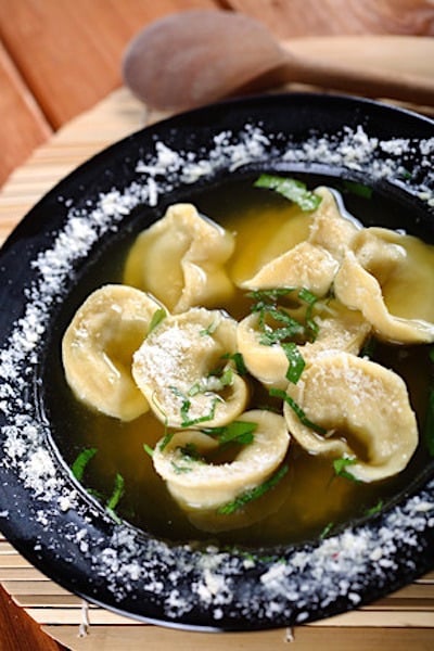 tortellini in brodo