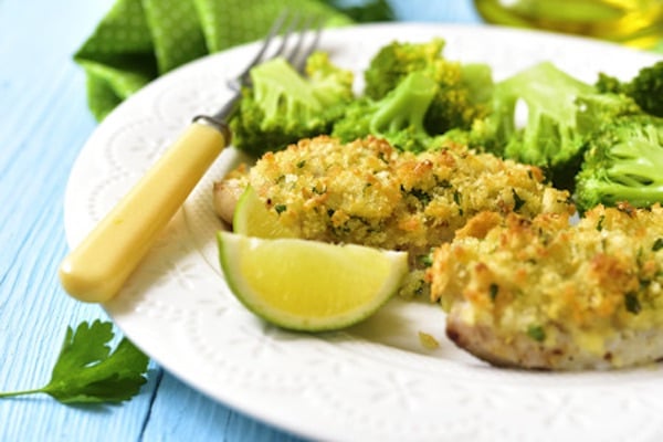 trancio-di-merluzzo-al-forno-gratinato con broccolo
