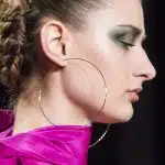 Orecchini a cerchio grandi Naeem Khan inverno 2019