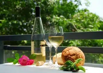 bottiglia di vino senza cavatapp