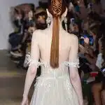 Trecce sulla nuca e coda capelli sposa