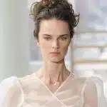 capelli sposa Chignon spettinato alto