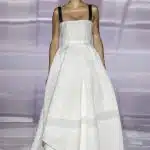 Abito con gonna ampia e bretelle Jeesus Peiro 2019