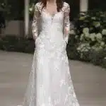 Pronovias abito da sposa con maniche lunghe