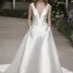 Vestito bianco sposa Pronovias 2019