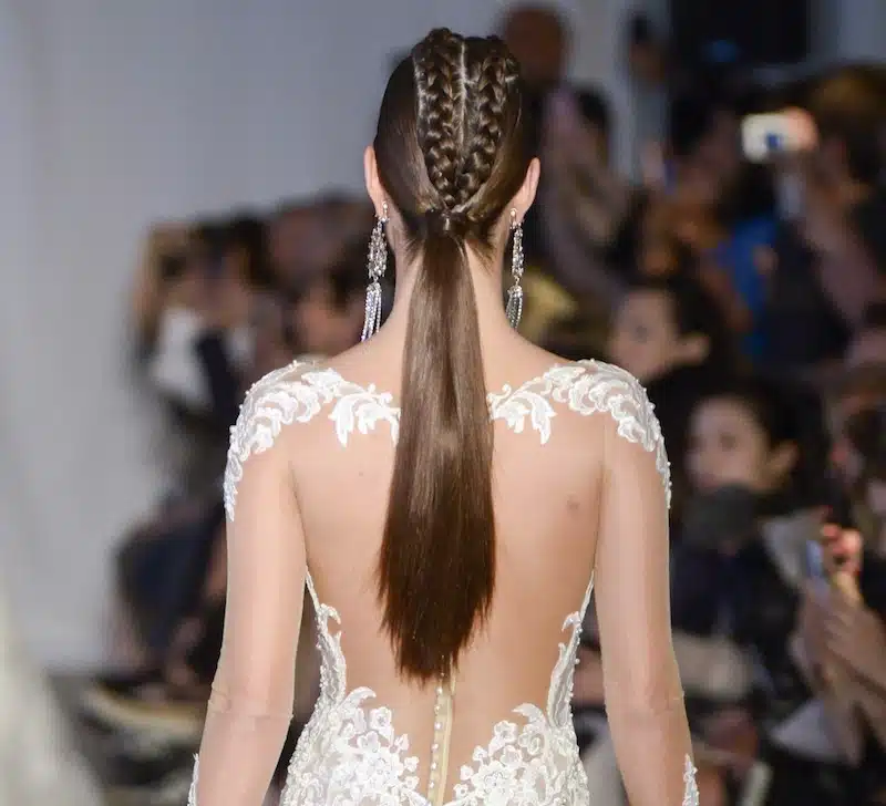 capelli-sposa-2019-treccia-e-coda