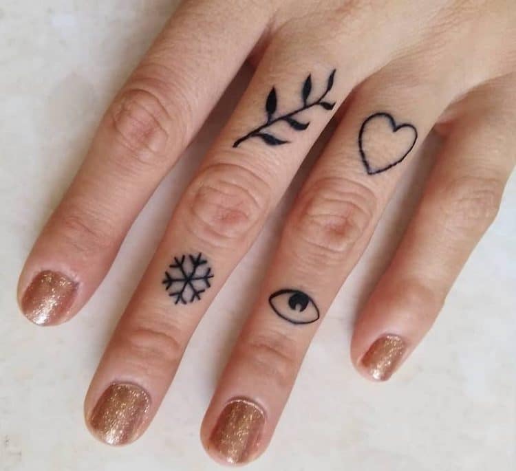 Tatuaggi sulle dita 15 idee per tattoo uomo e donna Donne Sul Web Tatuaggi sulle dita 15 idee per tattoo uomo e donna Donne Sul Web