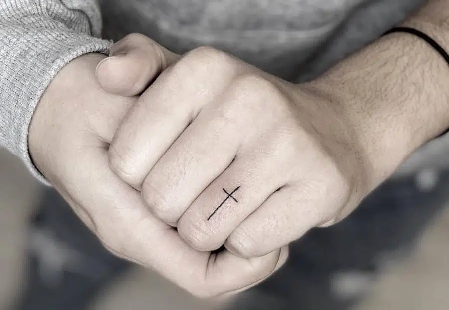 tatuaggi moderni uomo piccoli