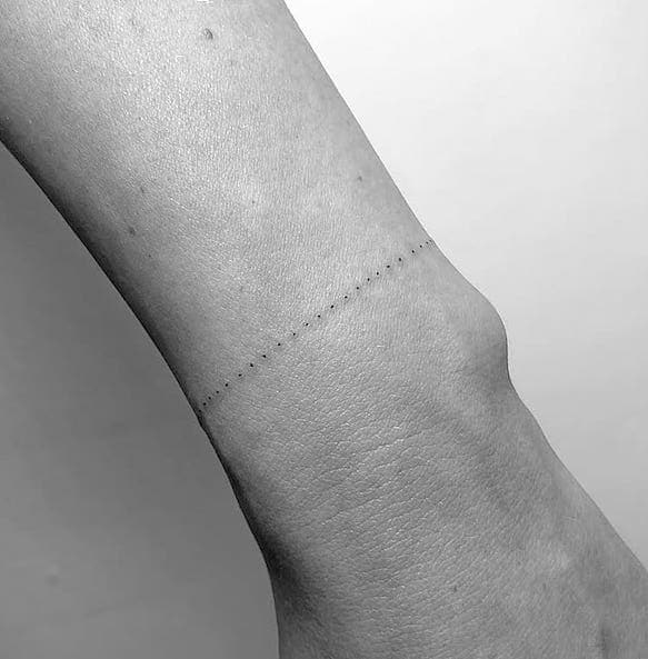 Tatuaggi Piccoli 45 Idee Originali Scritte Simboli Disegni Uomo E Donna