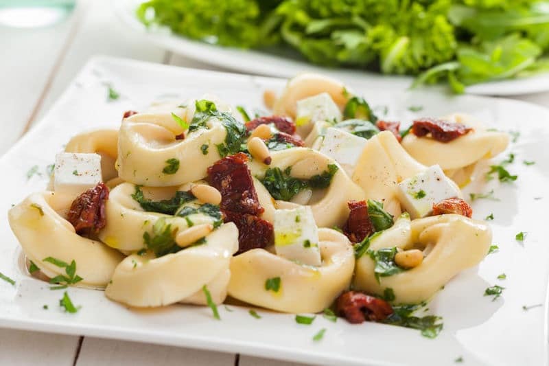 tortellini freddi in insalata