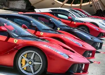 di chi e la ferrari