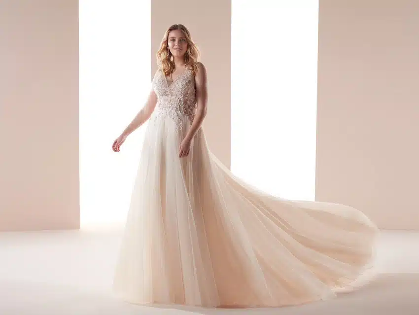nicole sposa curvy 2019-