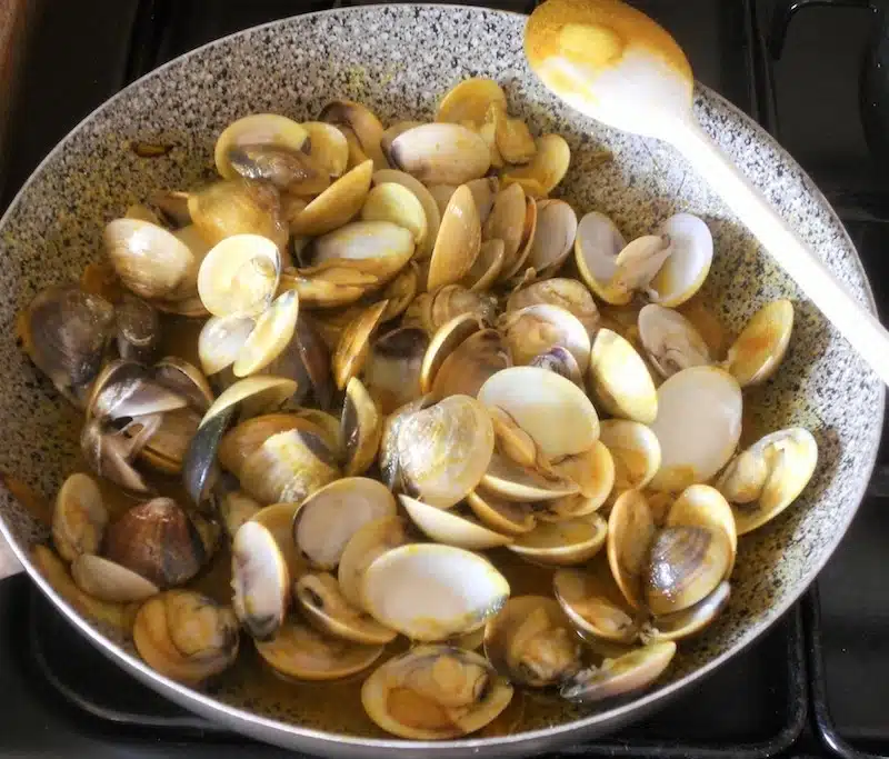 Vongole veraci alla curcuma ricetta