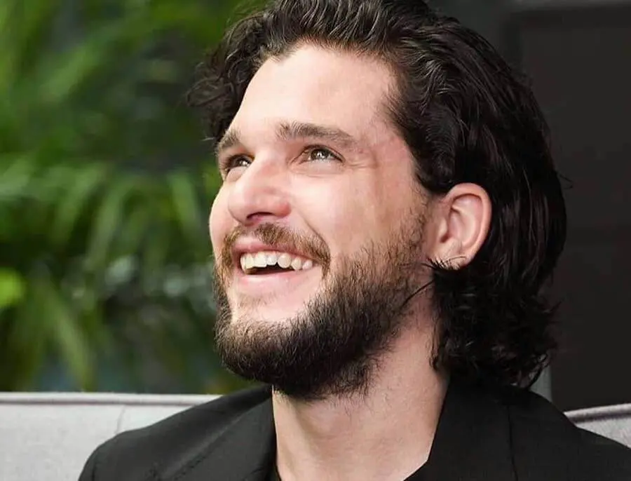 Kit Harington capelli