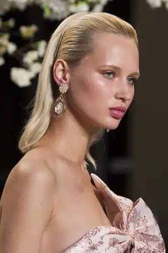  Mischka runway pe 2019