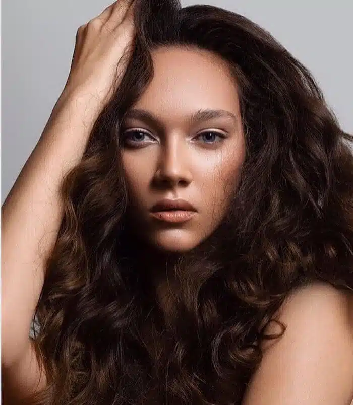tagli capelli lunghi ricci 2018