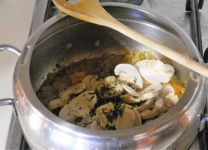 Minestra di zucca e champignon 4
