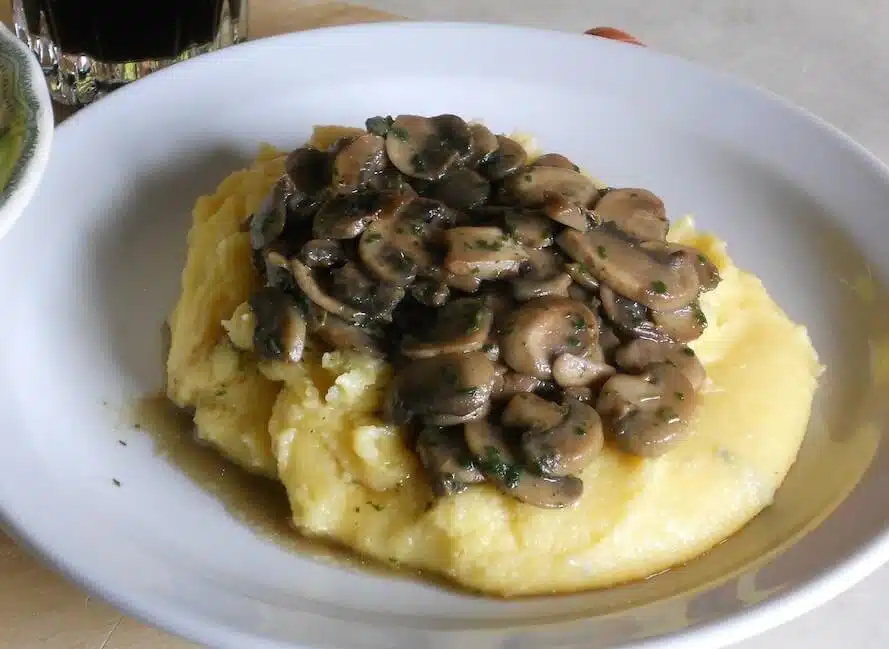 Polenta funghi e gorgonzola ricetta
