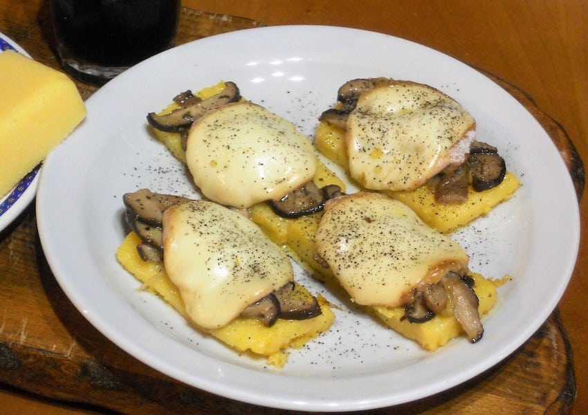 Polenta con funghi e formaggio ricetta