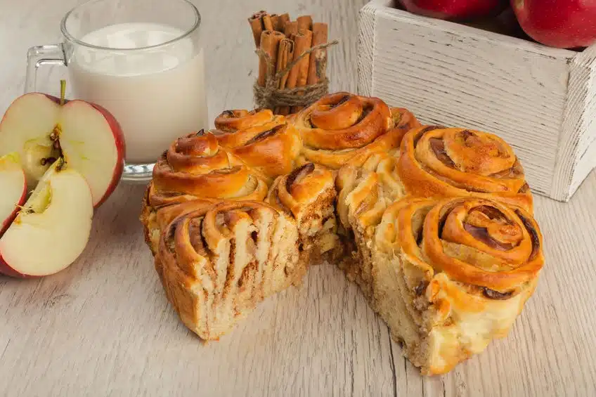 torta di ros con le mele ricetta
