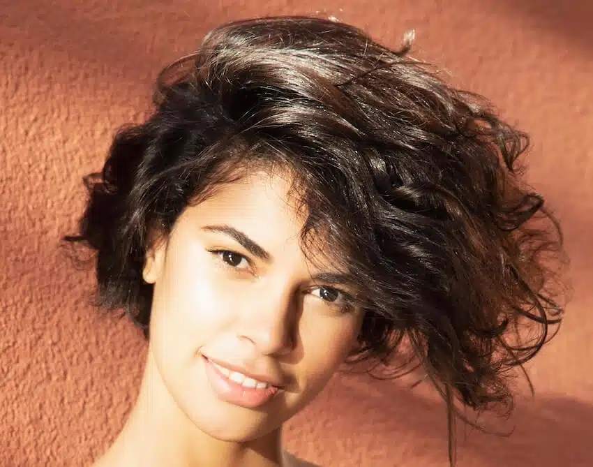 tagli capelli medio corti castani estate 2019