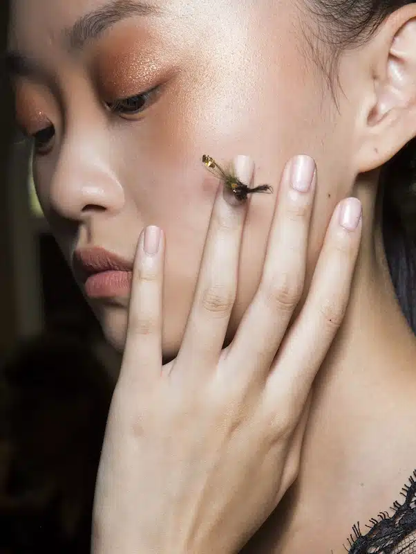 Balenciaga nail art estate 2019