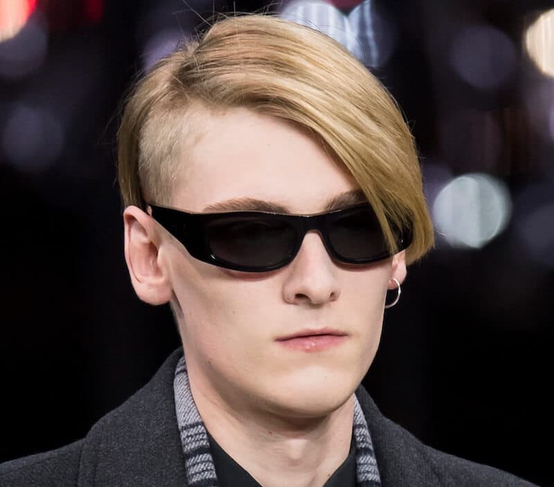 Capelli lunghi uomo 2019 rasati lati