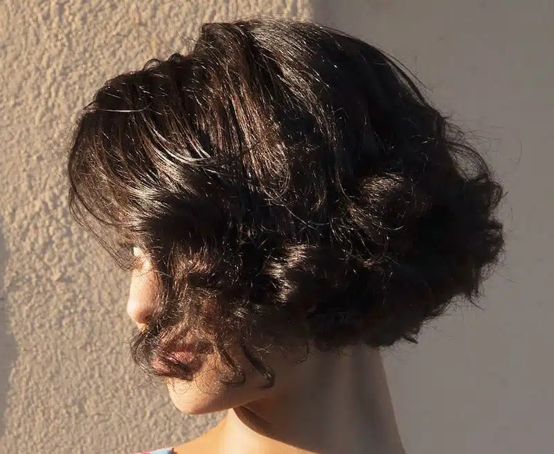capelli castani scuri colore estate 2019 