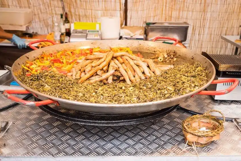cime di rapa con salsiccia