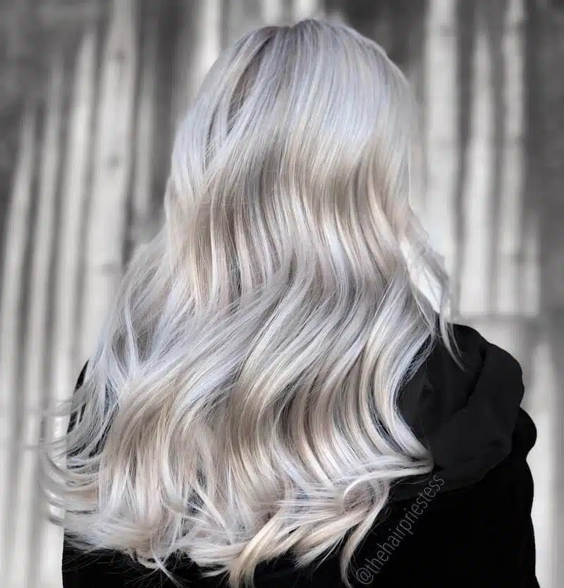 capelli bianchi sfumature bionde 2019