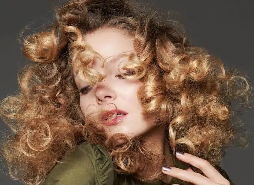 Capelli ricci estate 2019-