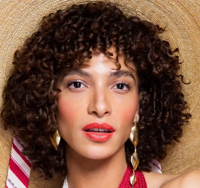 capelli ricci tagli scalati
