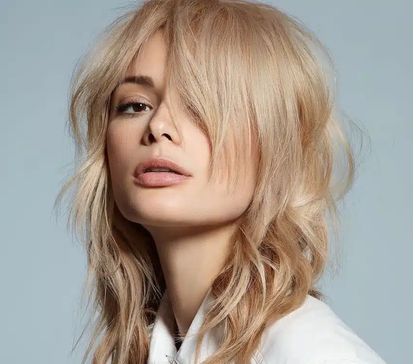 Capelli medio lunghi scalati inverno 2019-2020
