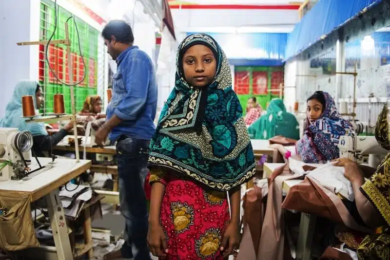 bangladesh bambine lavoro sfruttamento