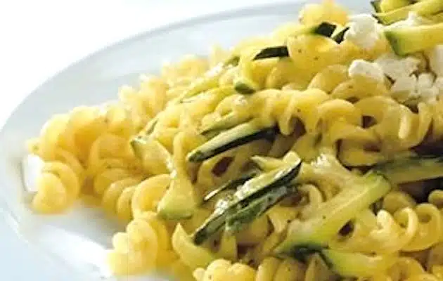 fusilli-pescatrice-e-zucchine ricetta