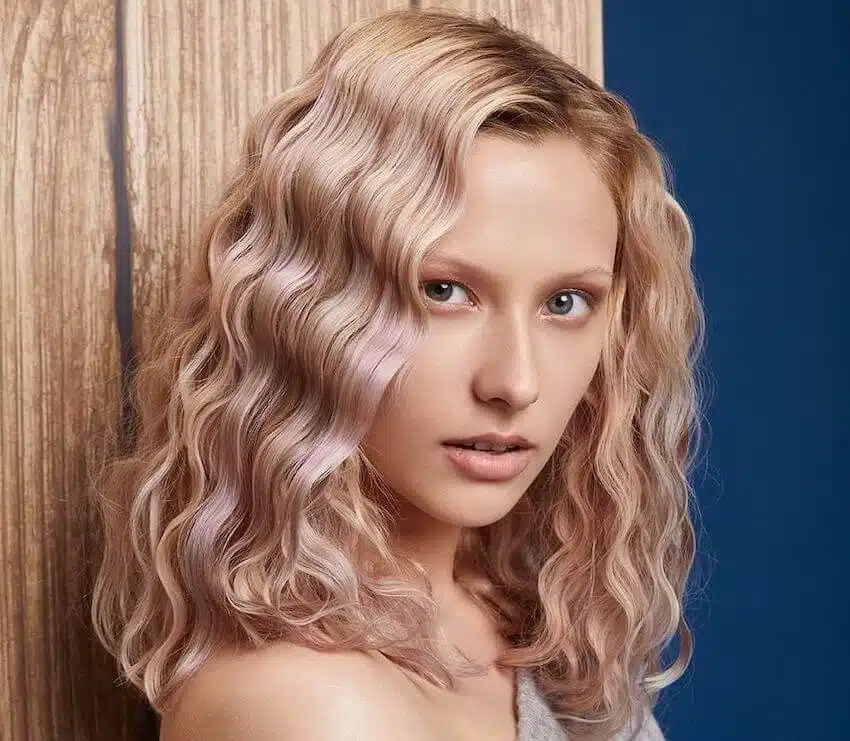 capelli ondulati biondo perlato 2020
