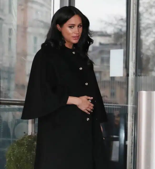 meghan cappotto a mantello