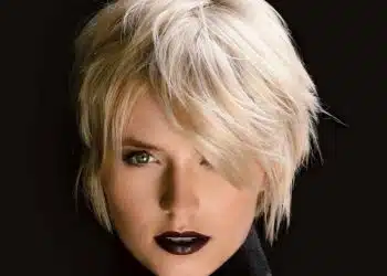 tagli capelli corti scalati 2019 2020