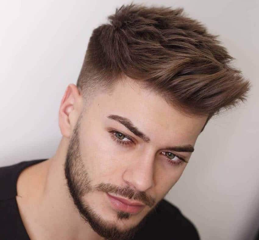 taglio capelli uomo 2019 rasati spettinati davanti