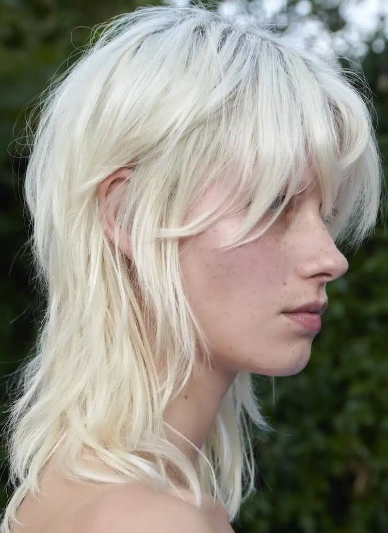 capelli biondi scalati 2023